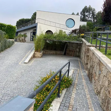 S Tiago House